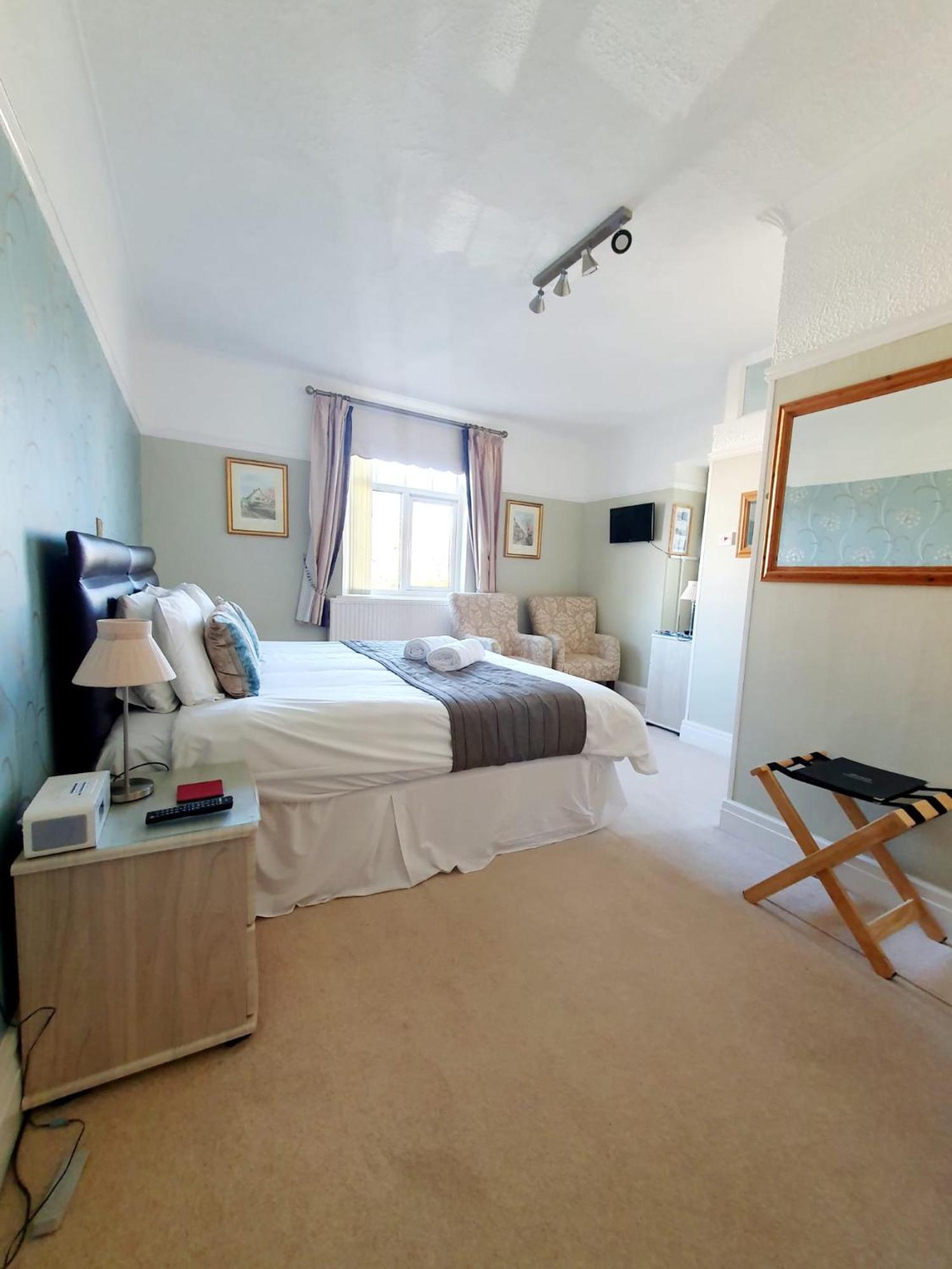 Cleave Court Guest House 兰迪德诺 外观 照片